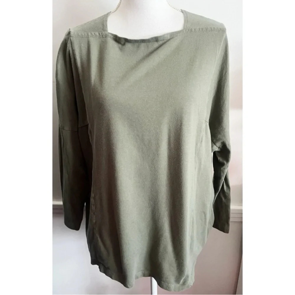 Clara Sun Woo • Olive Green Loose Sleeve Tee Shirt